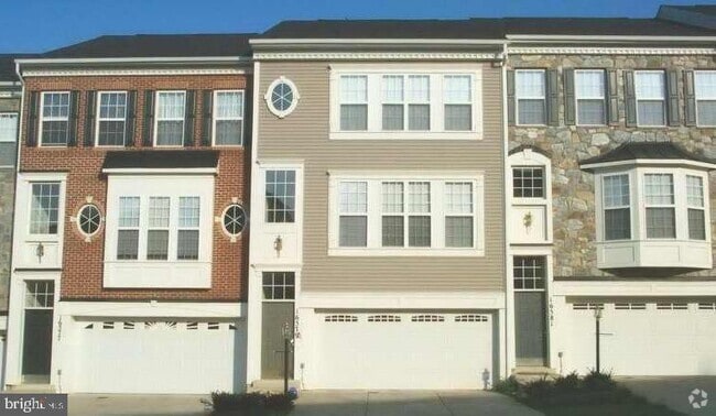 Building Photo - 16579 Bramblewood Ln Rental