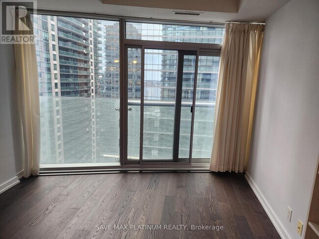 Photo - 12 York St Unit 1908