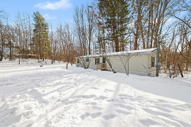 Photo - 3 Bedroom, 2 Bath Rental - $1550/month