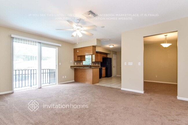 1536 Hallam Ct N