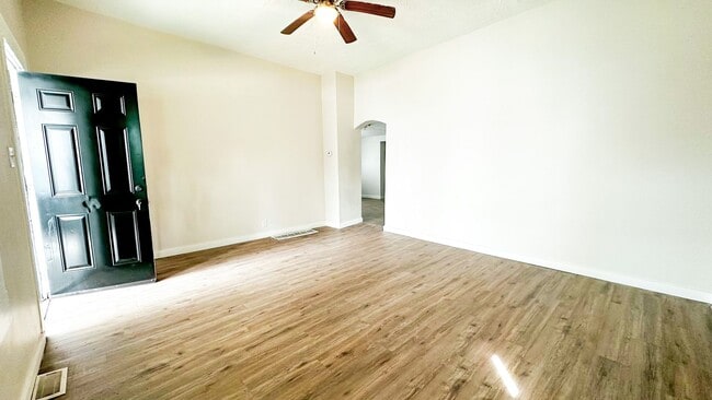 Photo - Beautifully Updated 2-Bedroom Ranch – Mode...