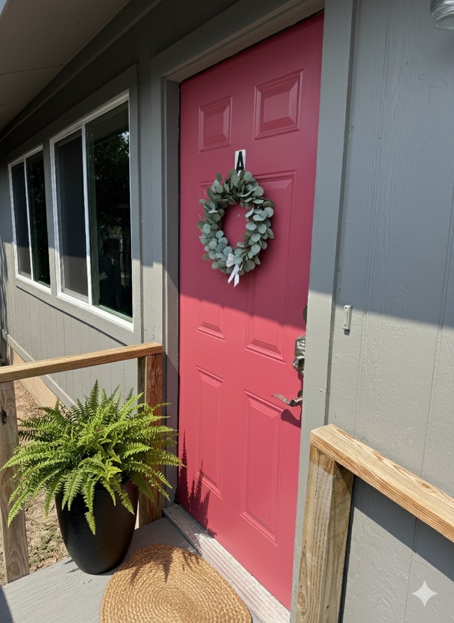 Building Photo - 955_4 Little C-Homes 5, LLC Unit A