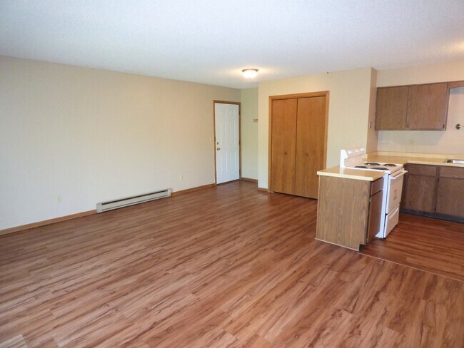 Photo - 2604 4th Ave NE Unit 5