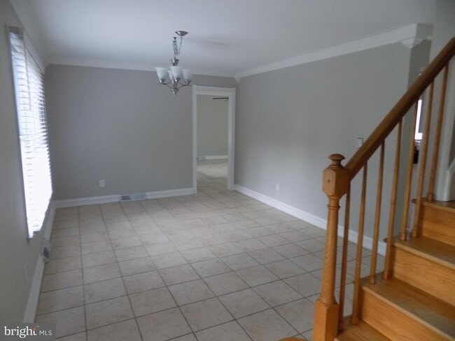 Photo - 313 Glenville Rd