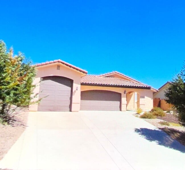 3540 Lakeside Village Dr