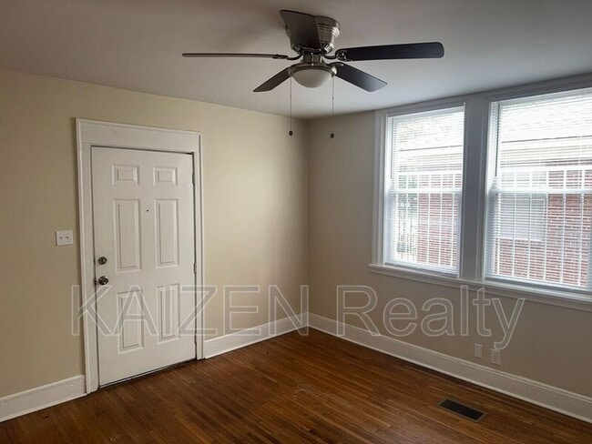 Photo - 820 Maury St Unit 2