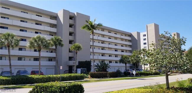 Building Photo - 10475 Gulf Shore Dr Unit 165