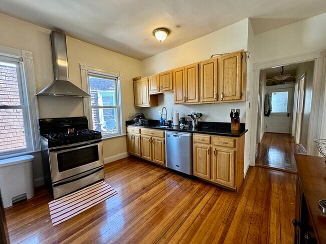 Photo - 11 Wainwright St Unit 3