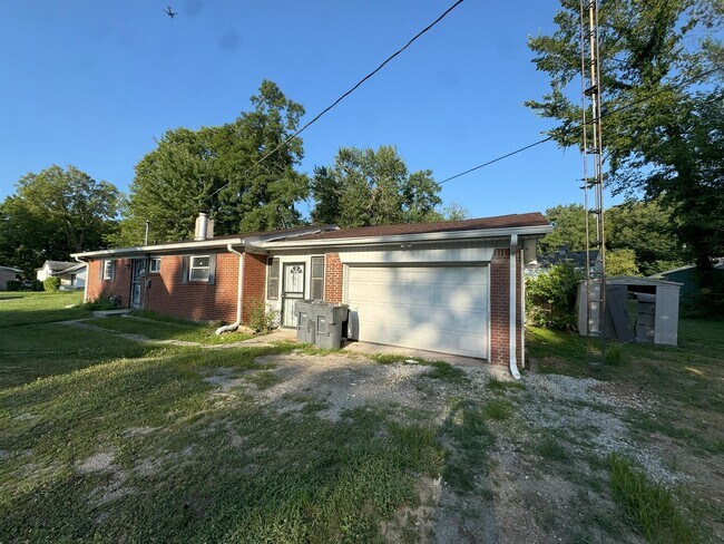 Photo - 1154 W 37th St