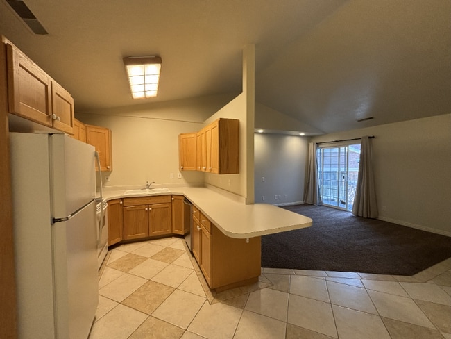 Building Photo - 1402 W 1300 N St