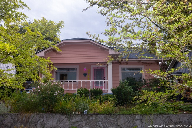 Photo - 3748 NE 23rd Ave