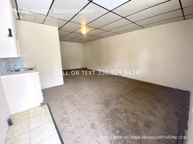 Photo - 1214 Woodward Pl NW Unidad 2