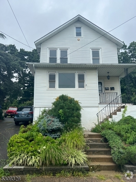 Building Photo - 121 Barbour St Rental