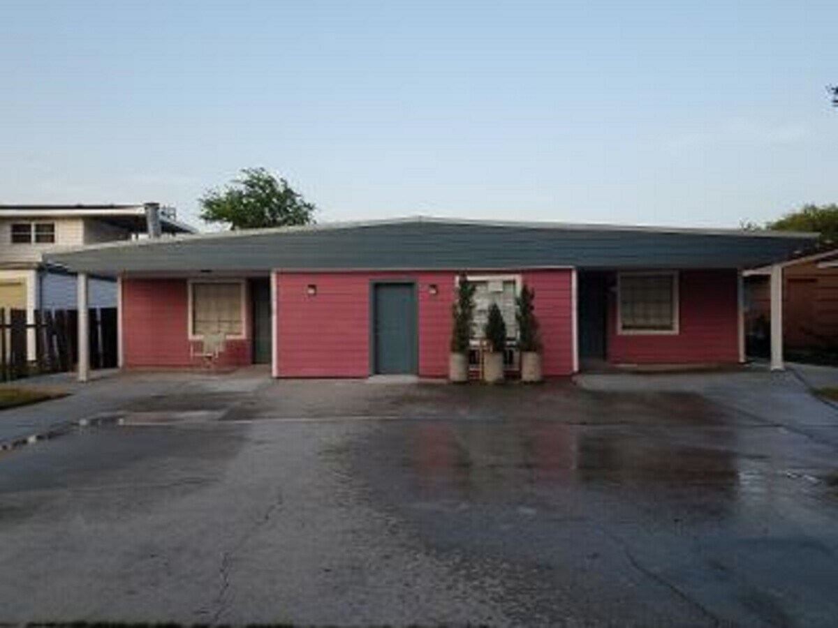Photo - 3416 Delaware Ave Unit 3416