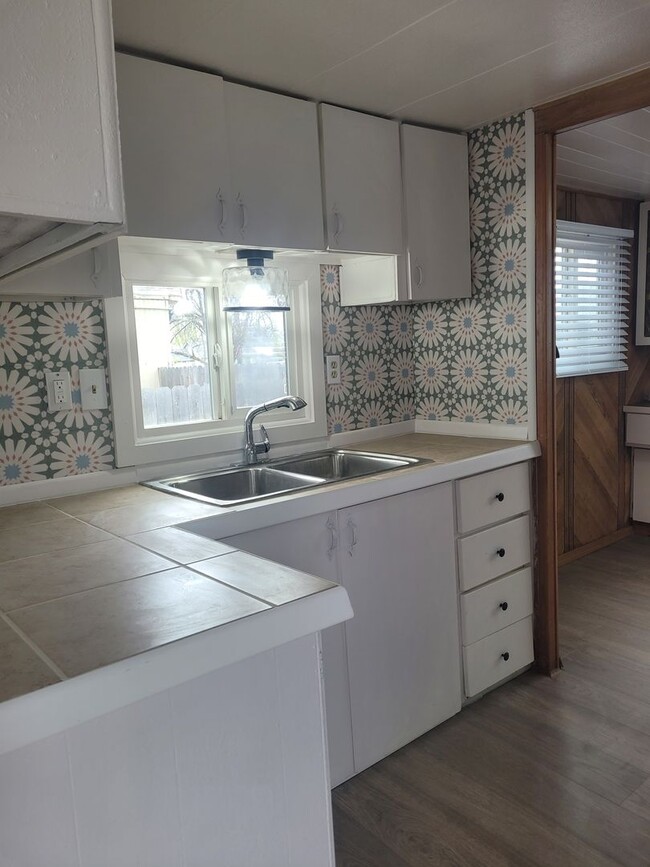 one bedroom with office - one bedroom with office House
