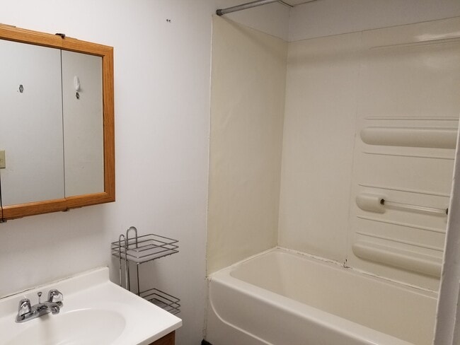 Photo - 55 Jones Ave