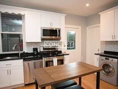 Photo - 7 Story St Unit 2B