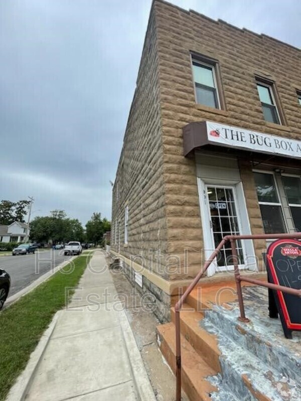 Building Photo - 901 Niedringhaus Ave Unit B Rental