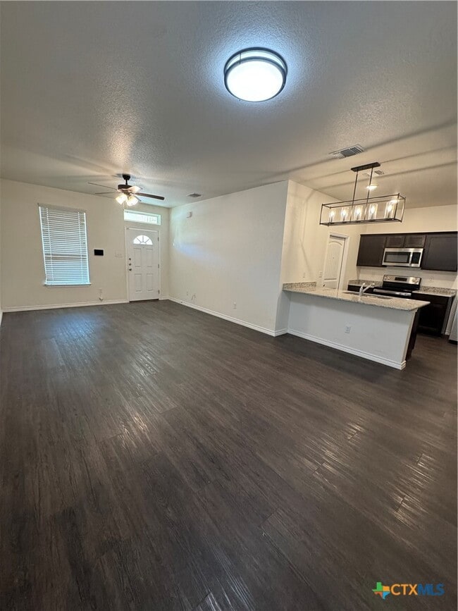 Photo - 5005 Rose Gdn Lp