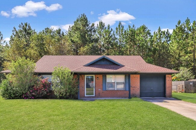 AVAILABLE EARLY OCTOBER [DOG FRIENDLY] - AVAILABLE EARLY OCTOBER [DOG FRIENDLY] House