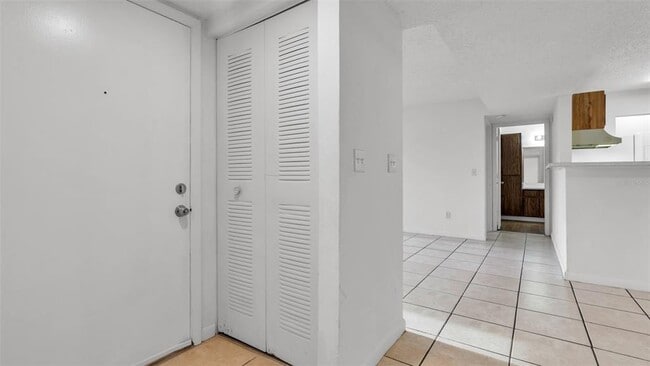 Photo - 455 Alt 19 Unidad L200