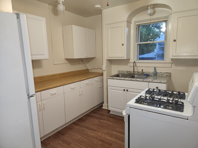 Photo - 6004 Edna Ave Unit 2