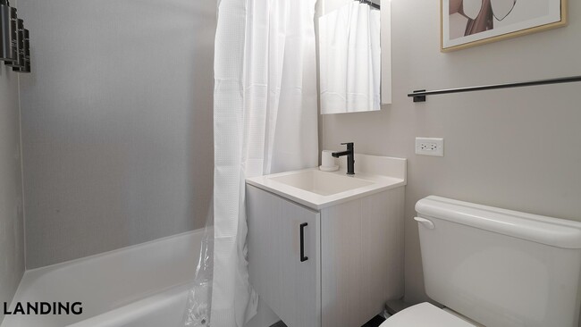 Photo - 1922 W Ogden Ave Unit 1601