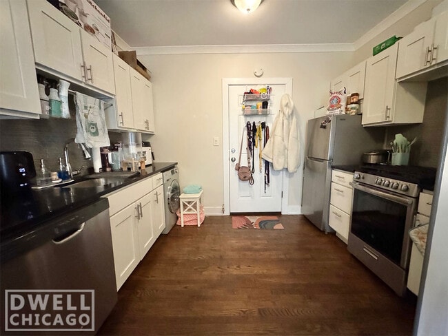 Building Photo - 4208 N Clark St Unit 4226-1