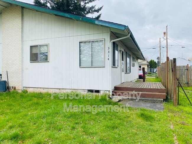 Building Photo - 3314 Y St Rental
