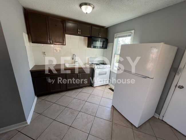 Photo - 3736 Cypress Ave