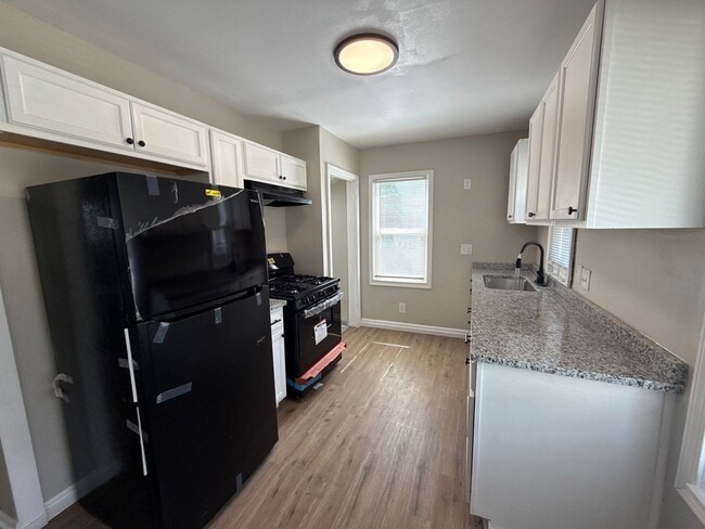Photo - Freshly Renovated Single Family Home In De...