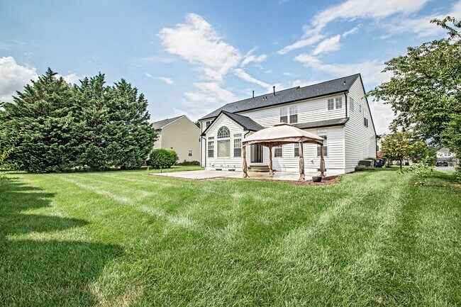 917 Benalli Dr