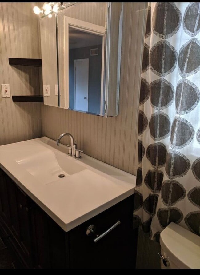 Photo - Charming and well-maintained home in the highly desirable Lakewood area of Dallas!