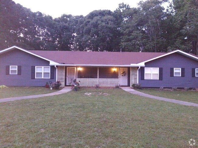 Building Photo - 155 Chesapeake Dr Rental