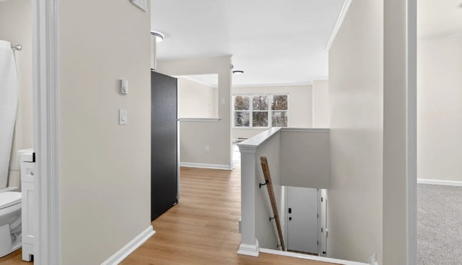 Building Photo - 13 Sligo St