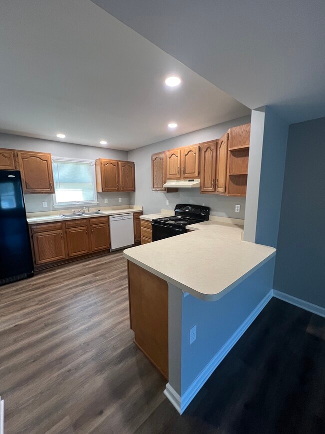 Photo - 111 E Strawberry Aly