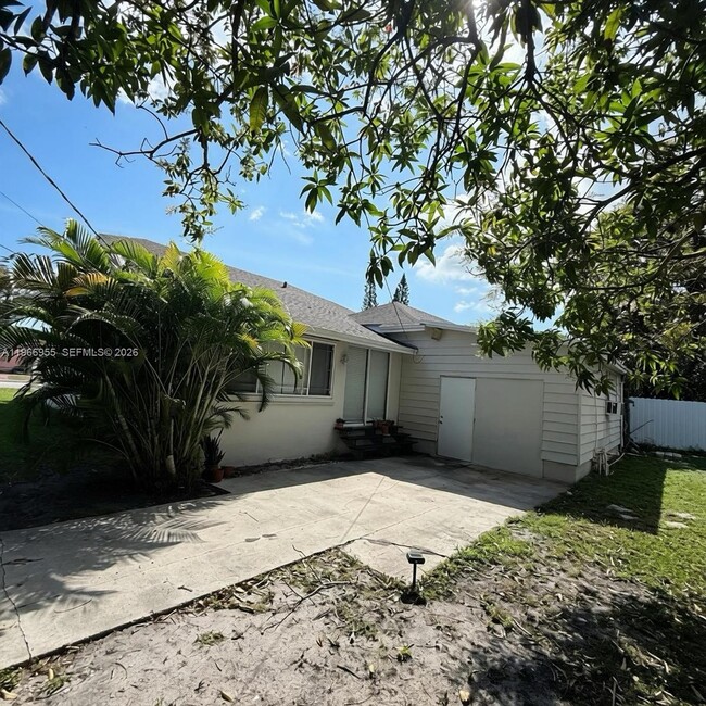 Photo - 12680 NE 3rd Ave