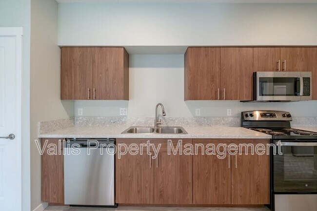 Photo - 13001 S Crompton Lane