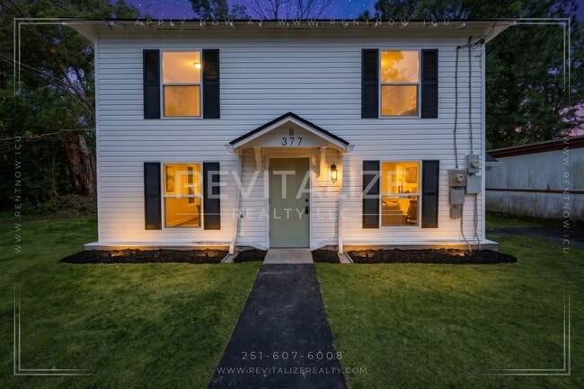 Building Photo - 377 Tuttle Ave Unit 377 Tuttle Ave A