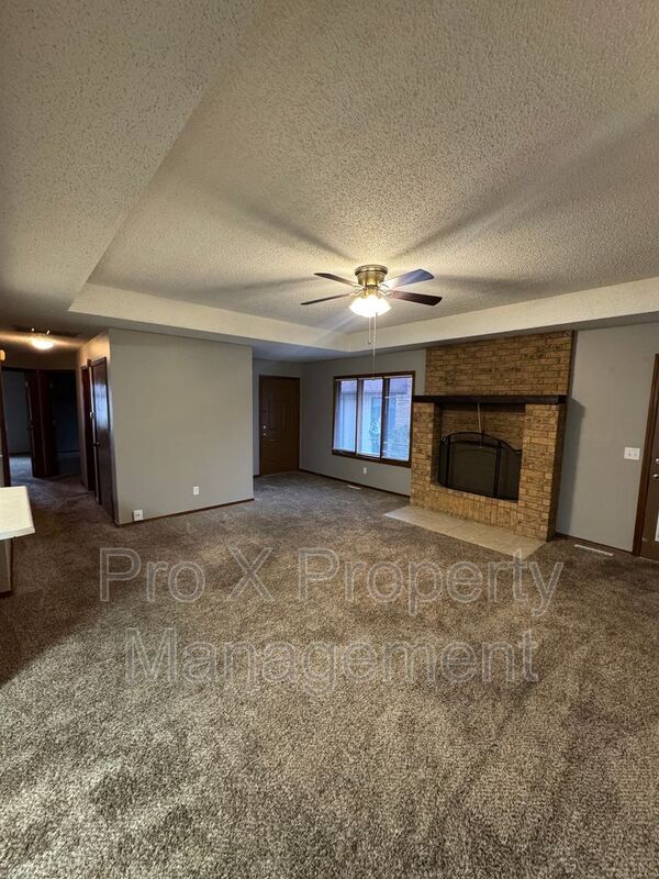 Photo - 296 Streamside Ct