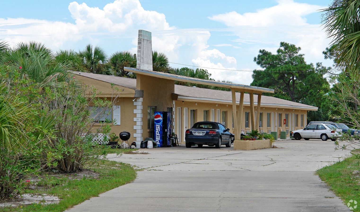 Photo - 106 Lakeview Cir