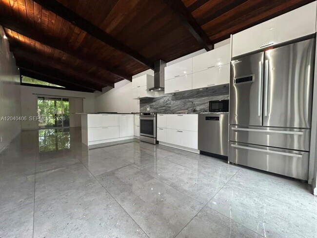 Photo - 112 Fox Rd