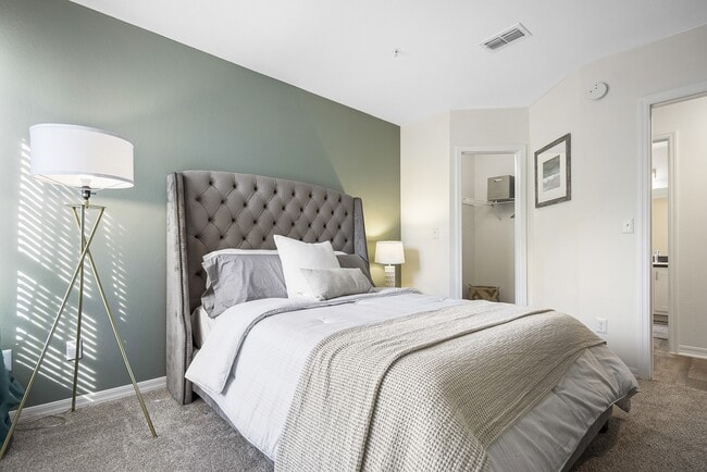 Photo - Country Club Lakes