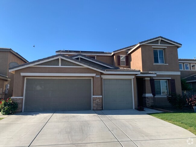 Building Photo - Spacious 4 Bed | 3 Bath Home in Southwest ...