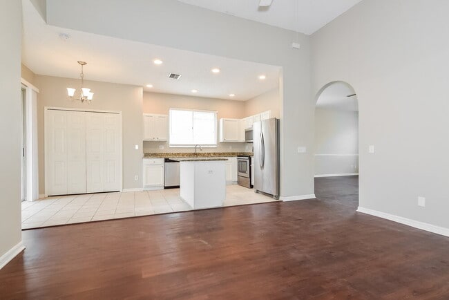 Photo - 18217 Brookpark Dr