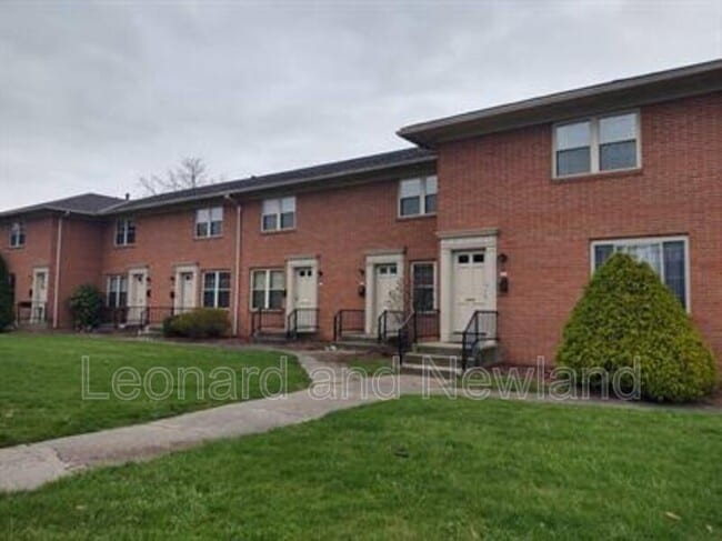 Building Photo - 576 Harding Rd