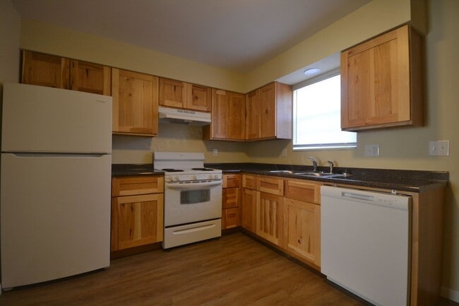 Photo - Northwood Hills 8 plex Unit 1