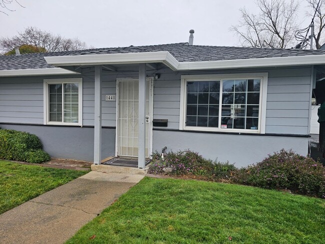 Building Photo - 1448-1454 Carleton Drive Unit 1448