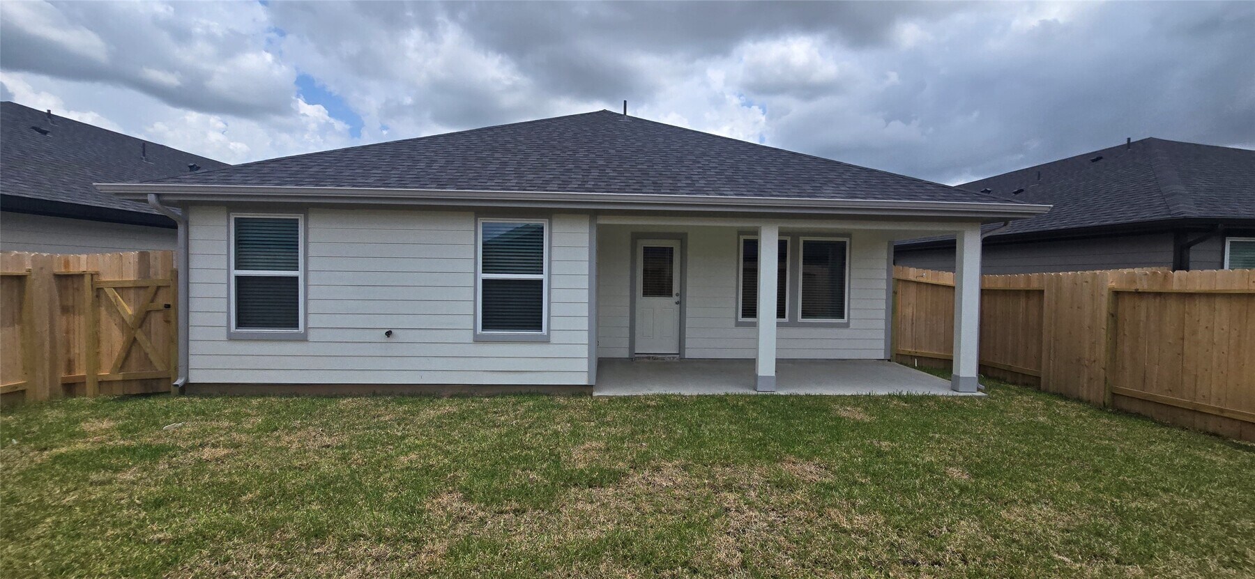Photo - 3046 Lake Crest Dr