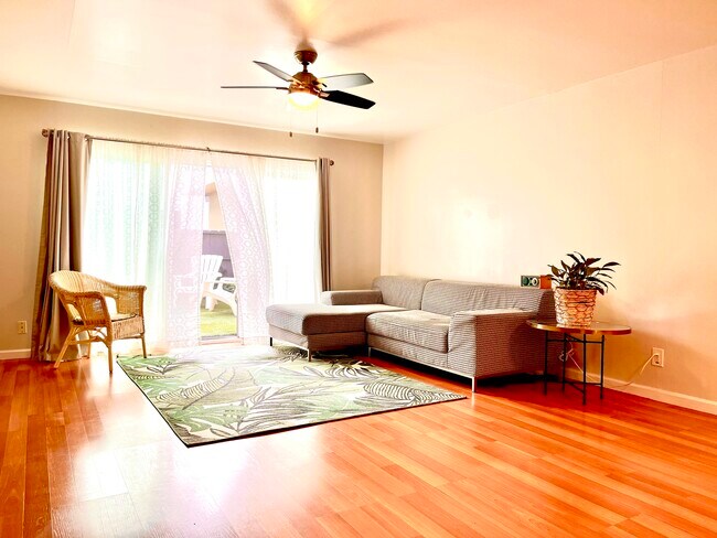 Photo - 136 W Dana St Unit C